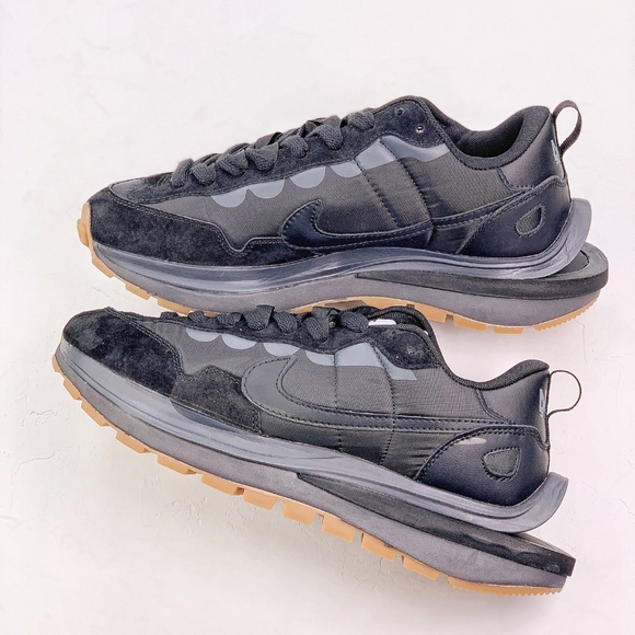 Nike Other - Nike Vaporwaffle sacai Black Gum